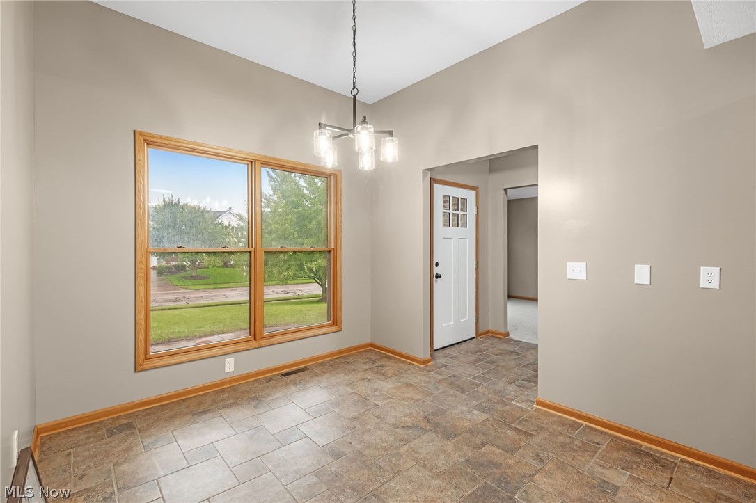 2427 Queensbury Road Alliance OH 44601