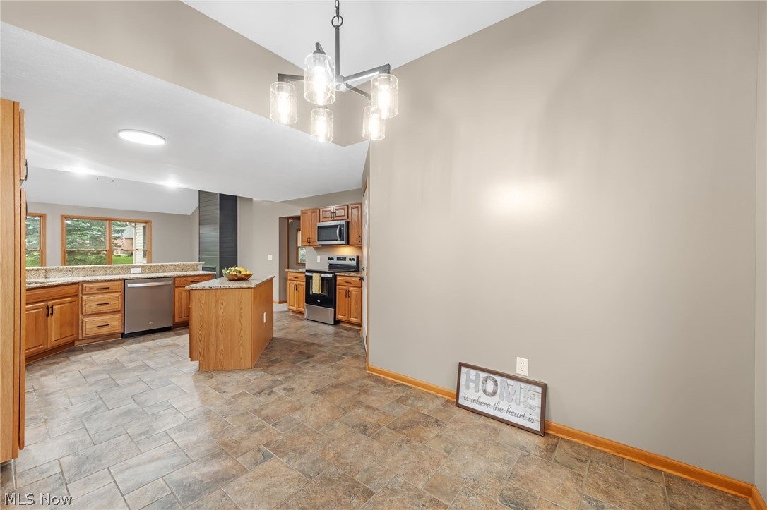 2427 Queensbury Road Alliance OH 44601