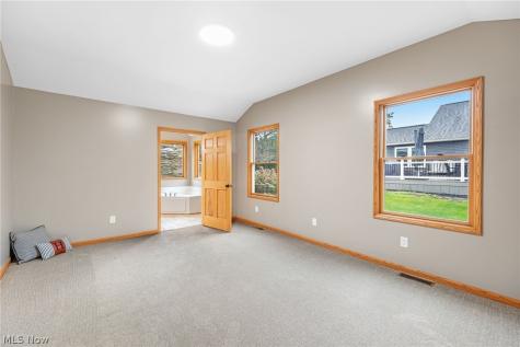 2427 Queensbury Road Alliance OH 44601