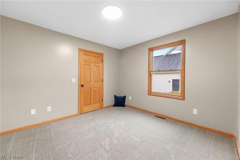 2427 Queensbury Road Alliance OH 44601