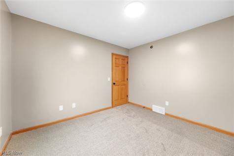2427 Queensbury Road Alliance OH 44601