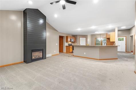 2427 Queensbury Road Alliance OH 44601