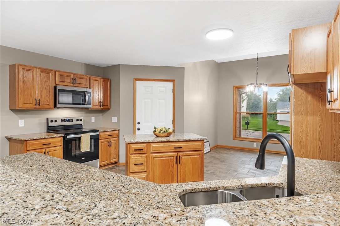 2427 Queensbury Road Alliance OH 44601