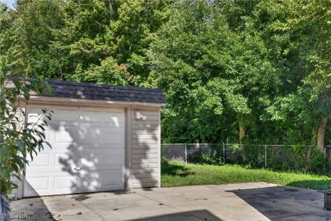 1128 Irene Road Lyndhurst OH 44124