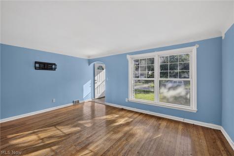 1128 Irene Road Lyndhurst OH 44124