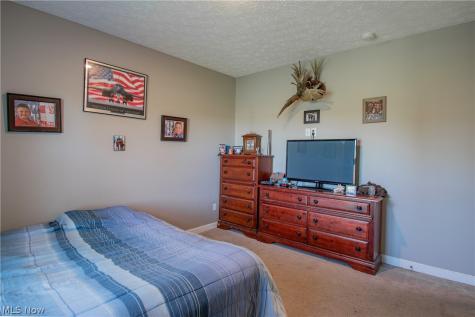 4009 Greenwich Road Norton OH 44203