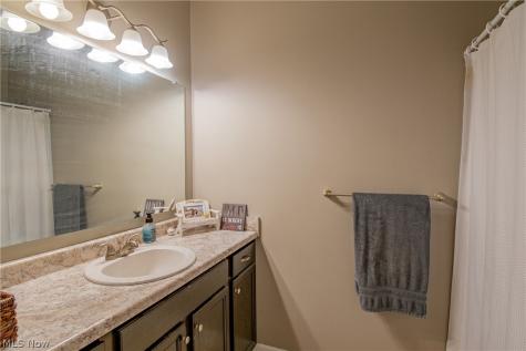 4009 Greenwich Road Norton OH 44203