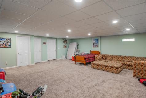 4009 Greenwich Road Norton OH 44203