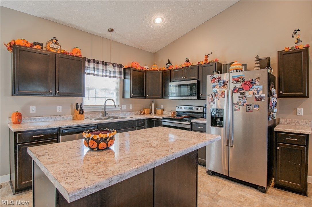 4009 Greenwich Road Norton OH 44203