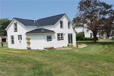 131 Mill Street Burbank OH 44214