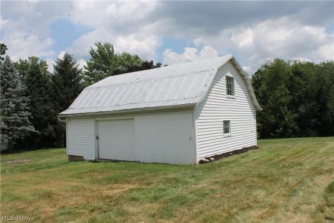 131 Mill Street Burbank OH 44214