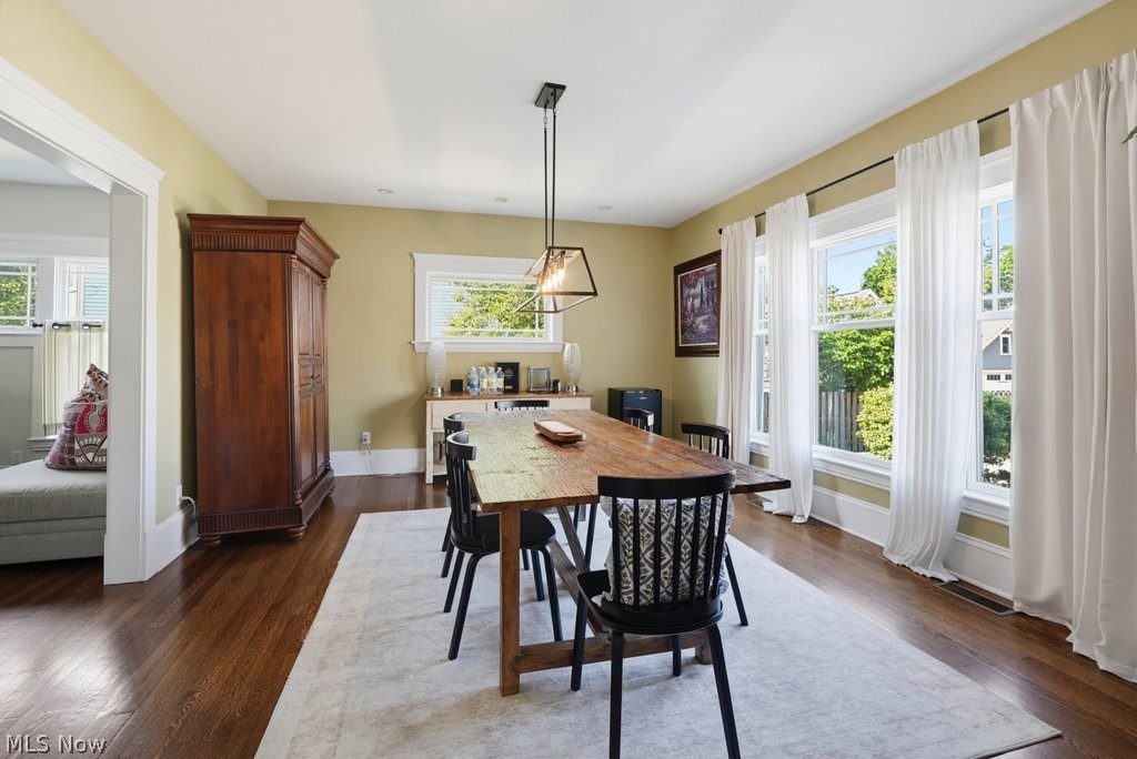 104 S Franklin Street Chagrin Falls OH 44022