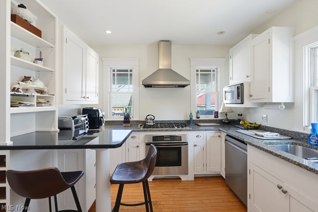 104 S Franklin Street Chagrin Falls OH 44022