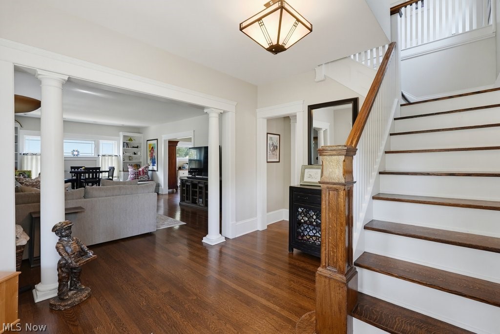 104 S Franklin Street Chagrin Falls OH 44022