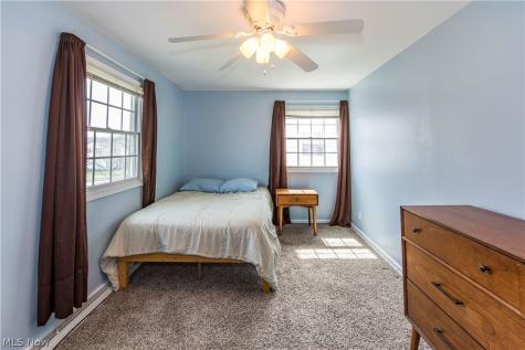 4607 Woodside Avenue NW Canton OH 44709