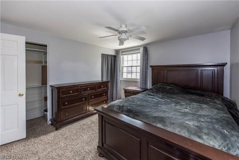 4607 Woodside Avenue NW Canton OH 44709