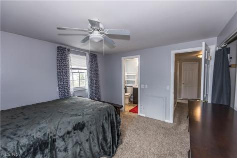 4607 Woodside Avenue NW Canton OH 44709