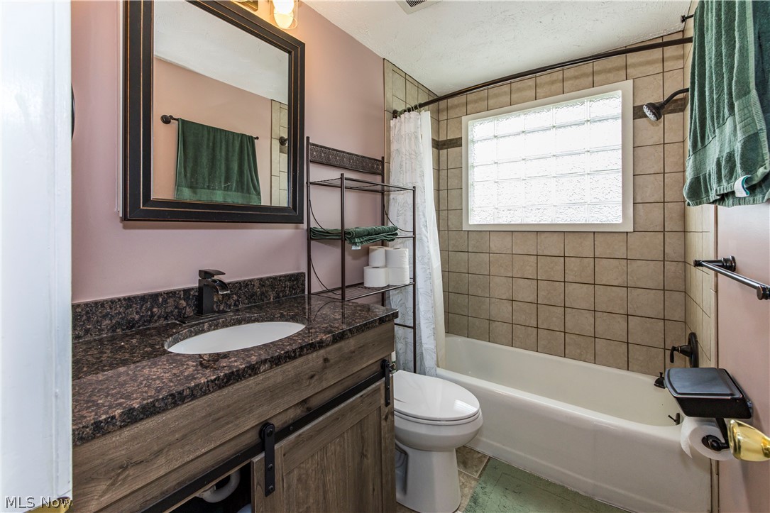 4607 Woodside Avenue NW Canton OH 44709