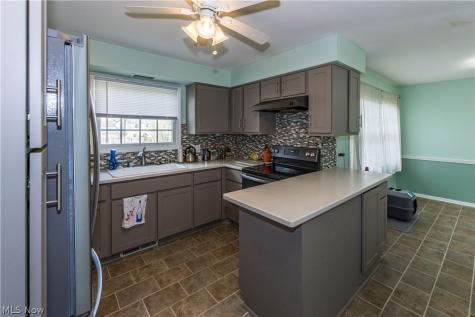 4607 Woodside Avenue NW Canton OH 44709