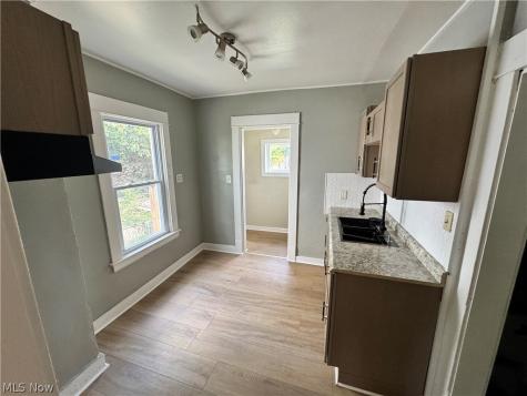 3059 W 111th Street Cleveland OH 44111