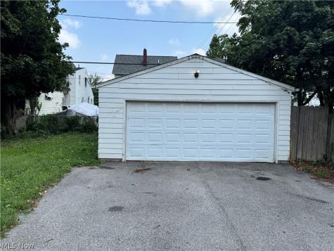 3059 W 111th Street Cleveland OH 44111
