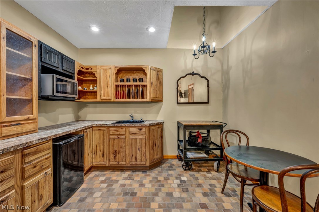 4020 Faircrest Street SW Canton OH 44706
