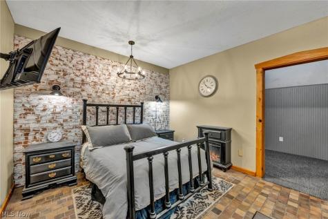 4020 Faircrest Street SW Canton OH 44706
