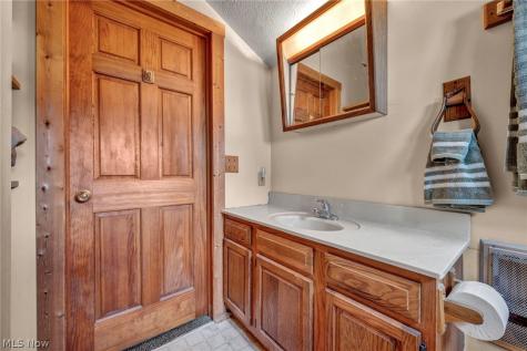 4020 Faircrest Street SW Canton OH 44706