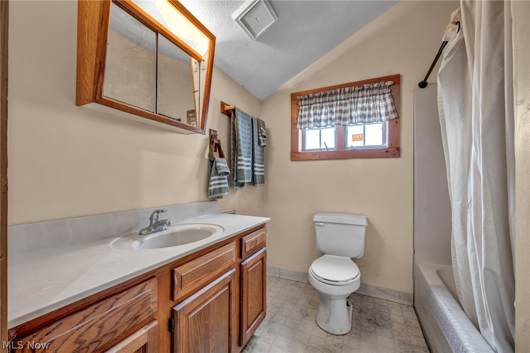 4020 Faircrest Street SW Canton OH 44706