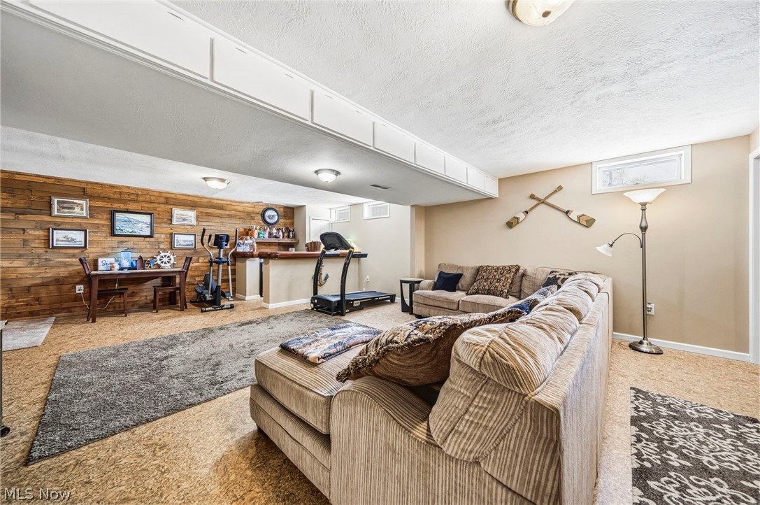 2013 Deerfield Drive Ashtabula OH 44004