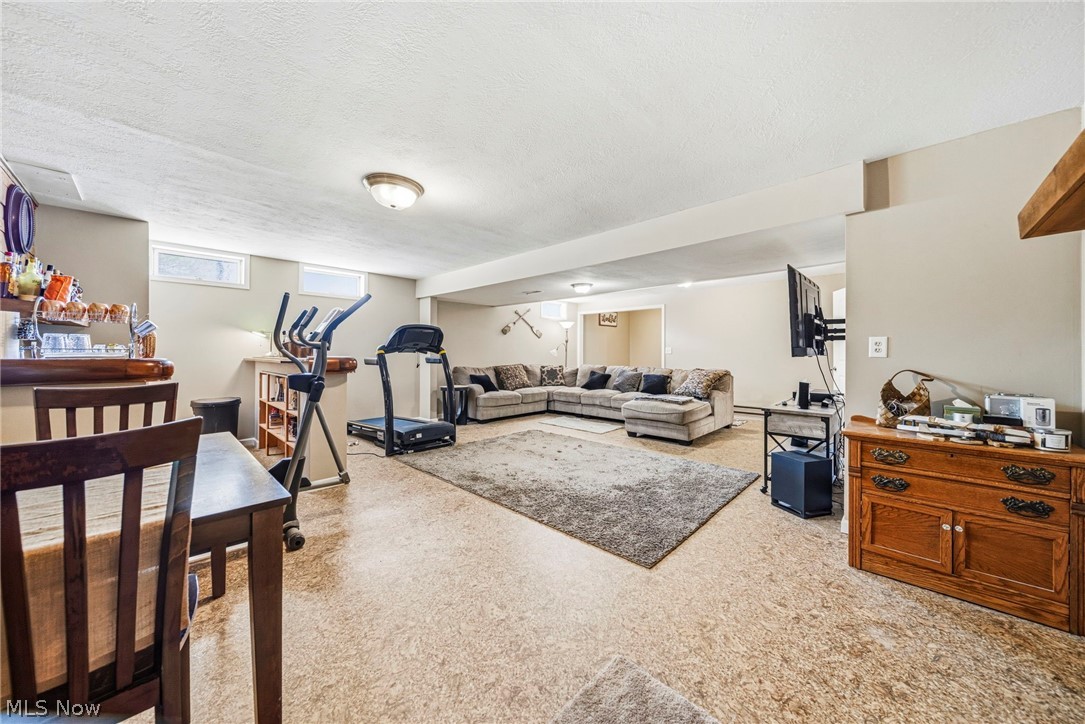 2013 Deerfield Drive Ashtabula OH 44004