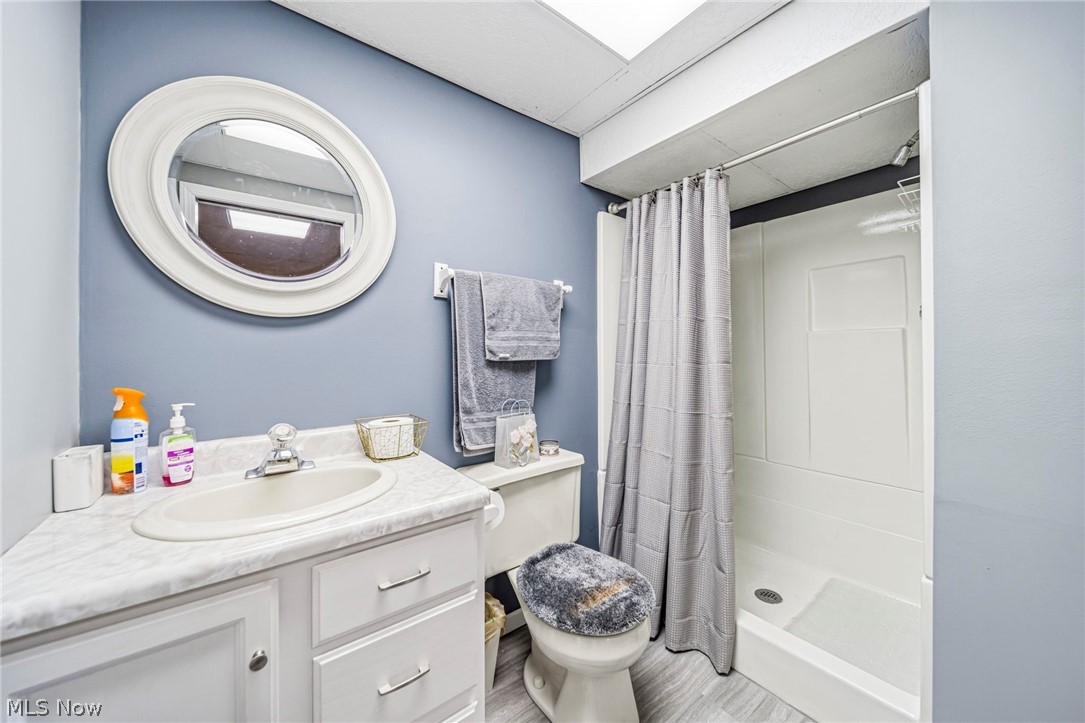 2013 Deerfield Drive Ashtabula OH 44004