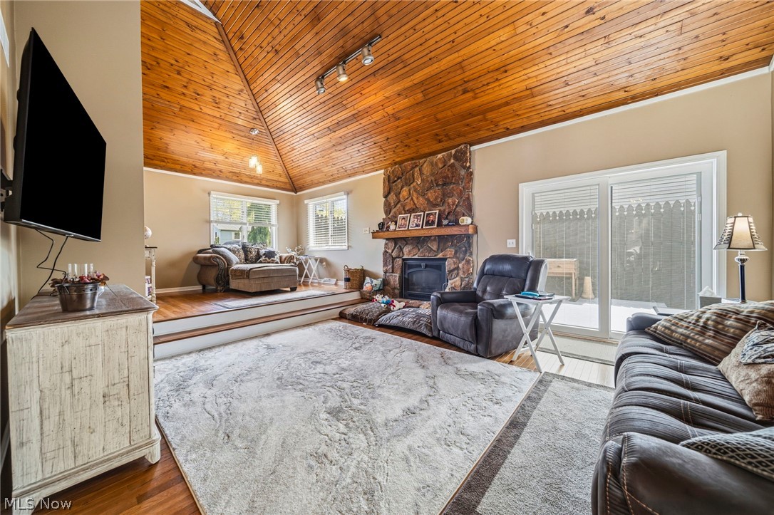 2013 Deerfield Drive Ashtabula OH 44004