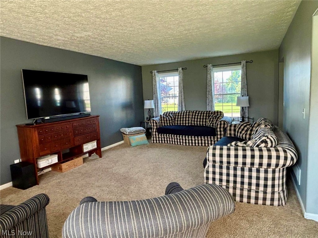 11270 Grand Valley Drive NW Uniontown OH 44685