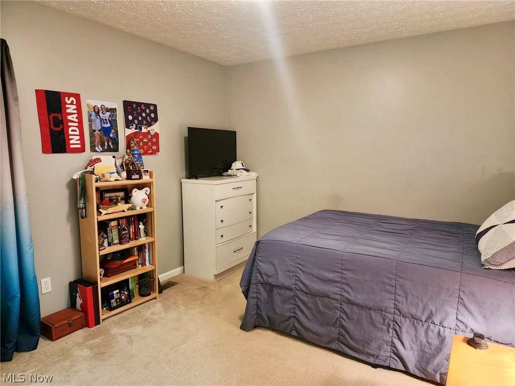 11270 Grand Valley Drive NW Uniontown OH 44685
