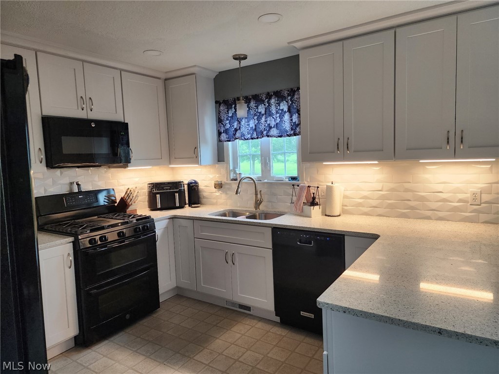 11270 Grand Valley Drive NW Uniontown OH 44685