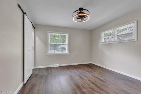 2429 Thurmont Road Akron OH 44313