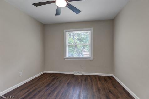 2429 Thurmont Road Akron OH 44313