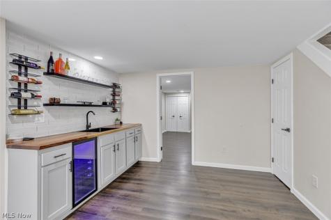 2429 Thurmont Road Akron OH 44313