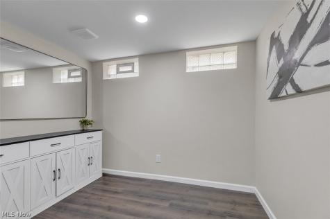 2429 Thurmont Road Akron OH 44313