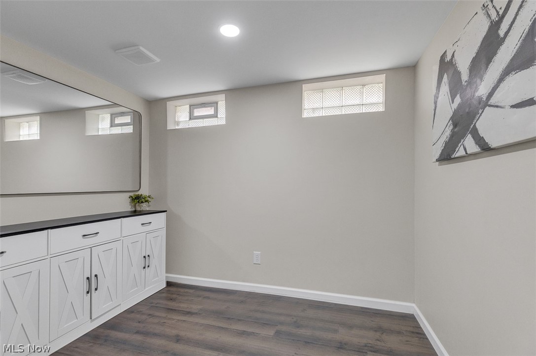 2429 Thurmont Road Akron OH 44313