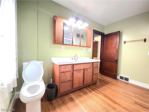 821 Cleveland Road Ravenna OH 44266