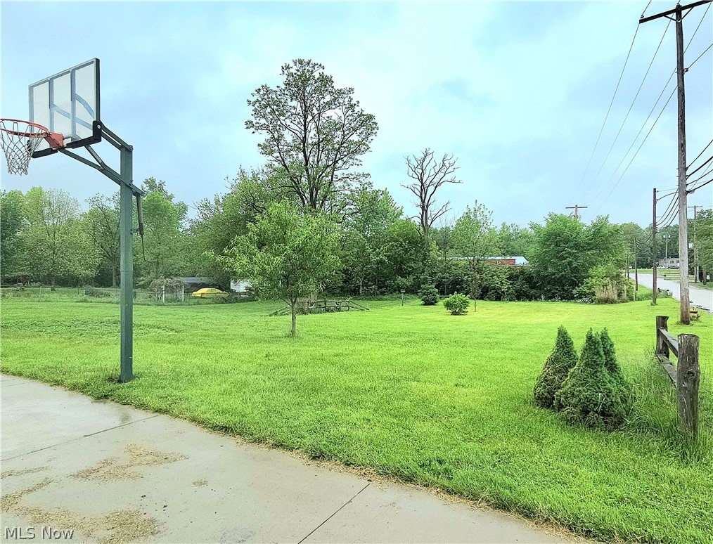 821 Cleveland Road Ravenna OH 44266