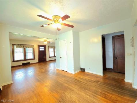 821 Cleveland Road Ravenna OH 44266