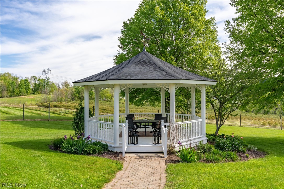 3245 Battlesburg Street SE East Sparta OH 44626