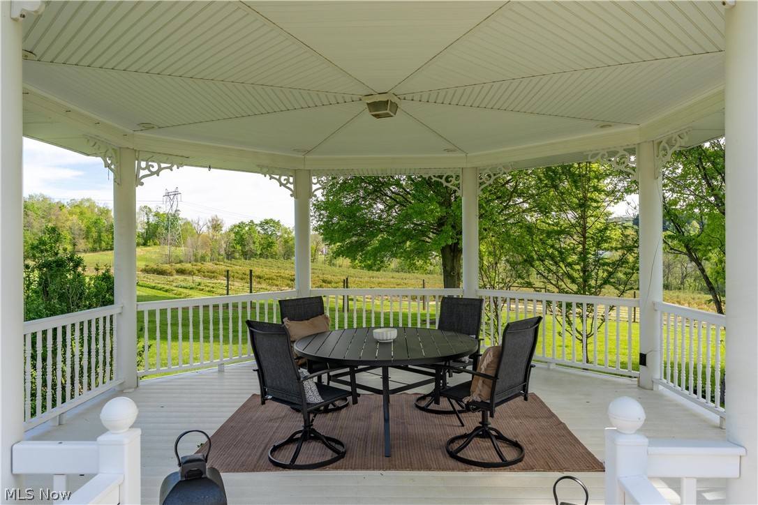 3245 Battlesburg Street SE East Sparta OH 44626