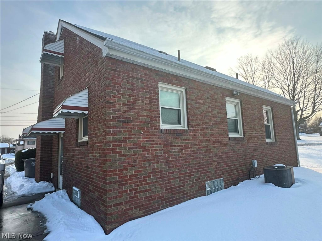 2328 Connecticut Avenue Youngstown OH 44509