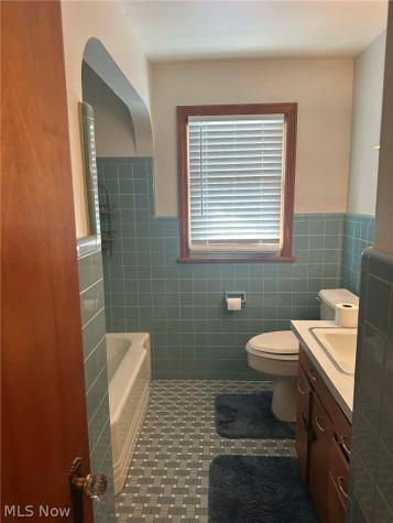 2328 Connecticut Avenue Youngstown OH 44509