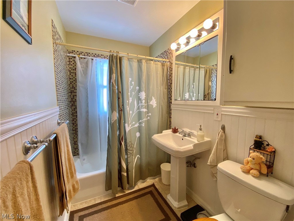9976 Shepard Road Macedonia OH 44056