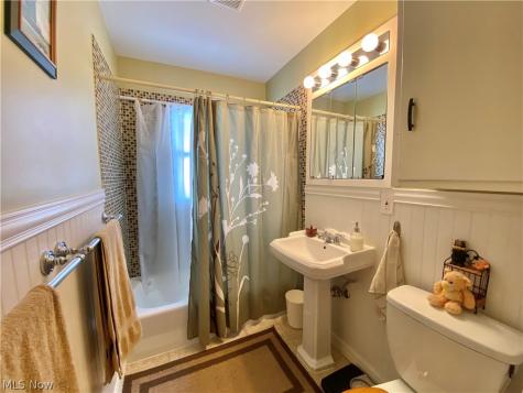 9976 Shepard Road Macedonia OH 44056